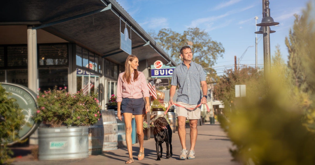 Dog-Friendly Dining in Fredericksburg - Fredericksburg, TX