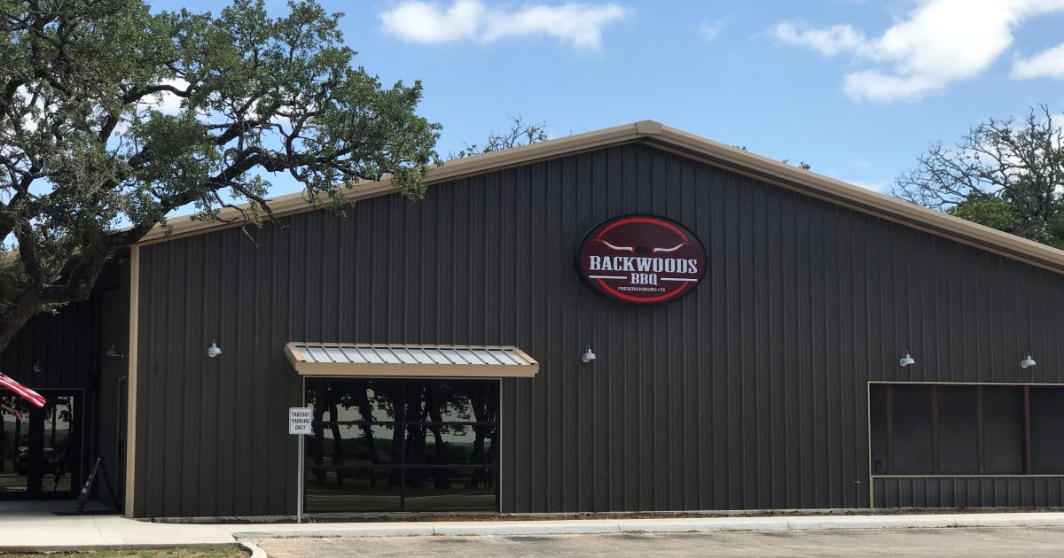 Backwoods BBQ | Visit Fredericksburg